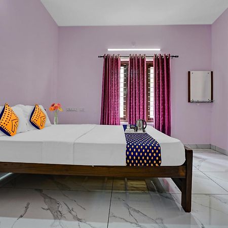 Spot On Shalom Palace Residency Neriyamangalam Kültér fotó